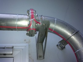 Cable chauffant antigel sur tuyaux avant calorifugeage